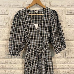 BNWT Plaid MonoChrome Puff Sleeve Wrap Dress Size M Dark Academia MIDI